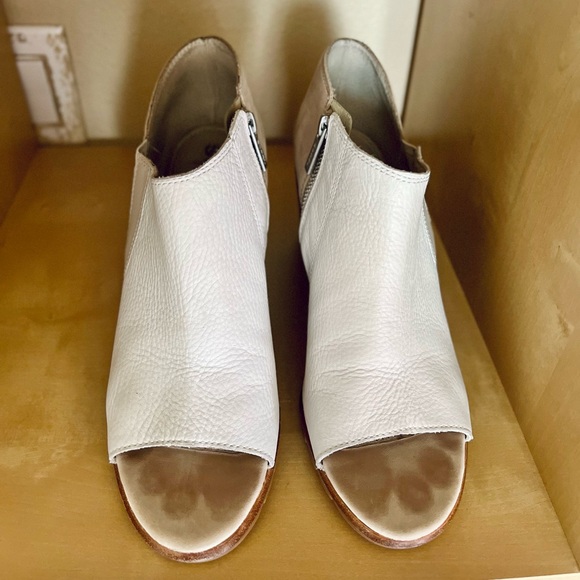 Sorel Nadia Ankle Bootie in Off White and  Beige - Picture 3 of 10